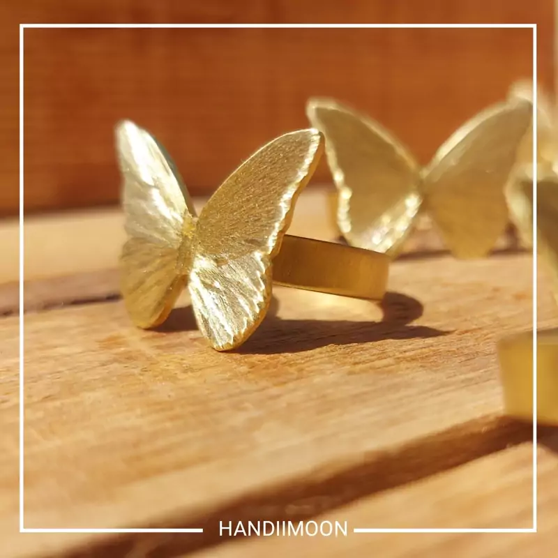 انگشتر برنجی پروانه