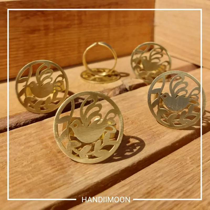 انگشتر کبوتر آزادی