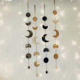 ریسه ماه دستساز طلایی و مشکی برای دکوراسیون اتاق خواب